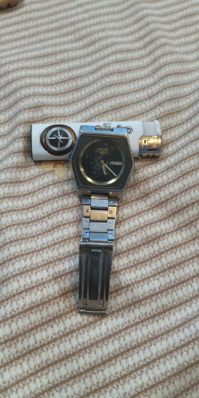 Seiko 5 Automatic Watch (Day-Date) - Vintage Second Hand