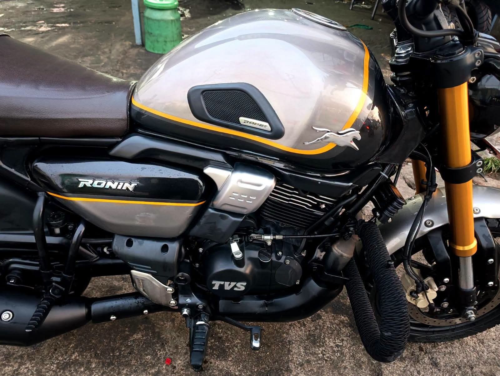 TVS Ronin 225 Dual-Tone Motorcycle
