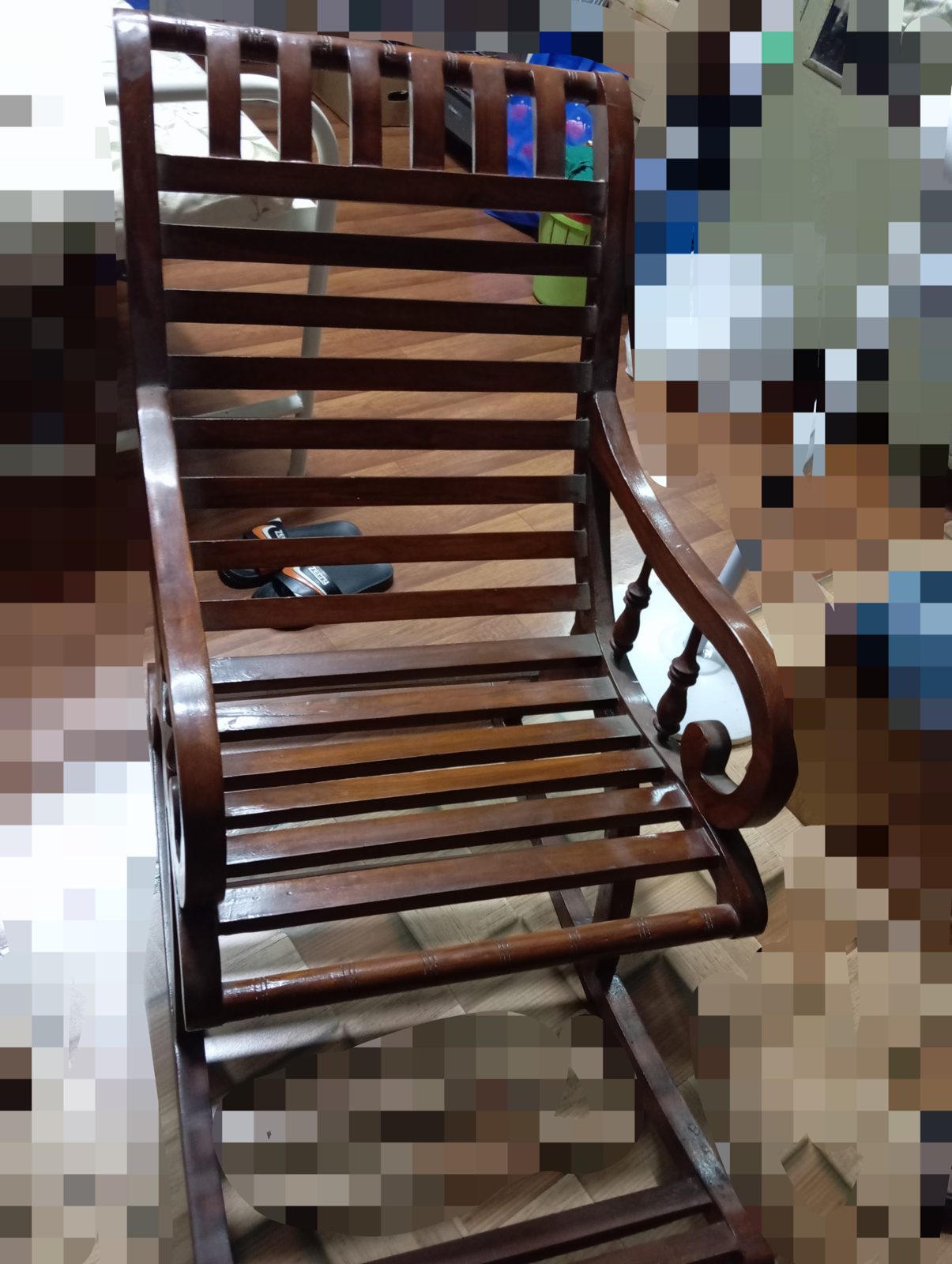 Comfortable Solid Wooden Rocking Chair
