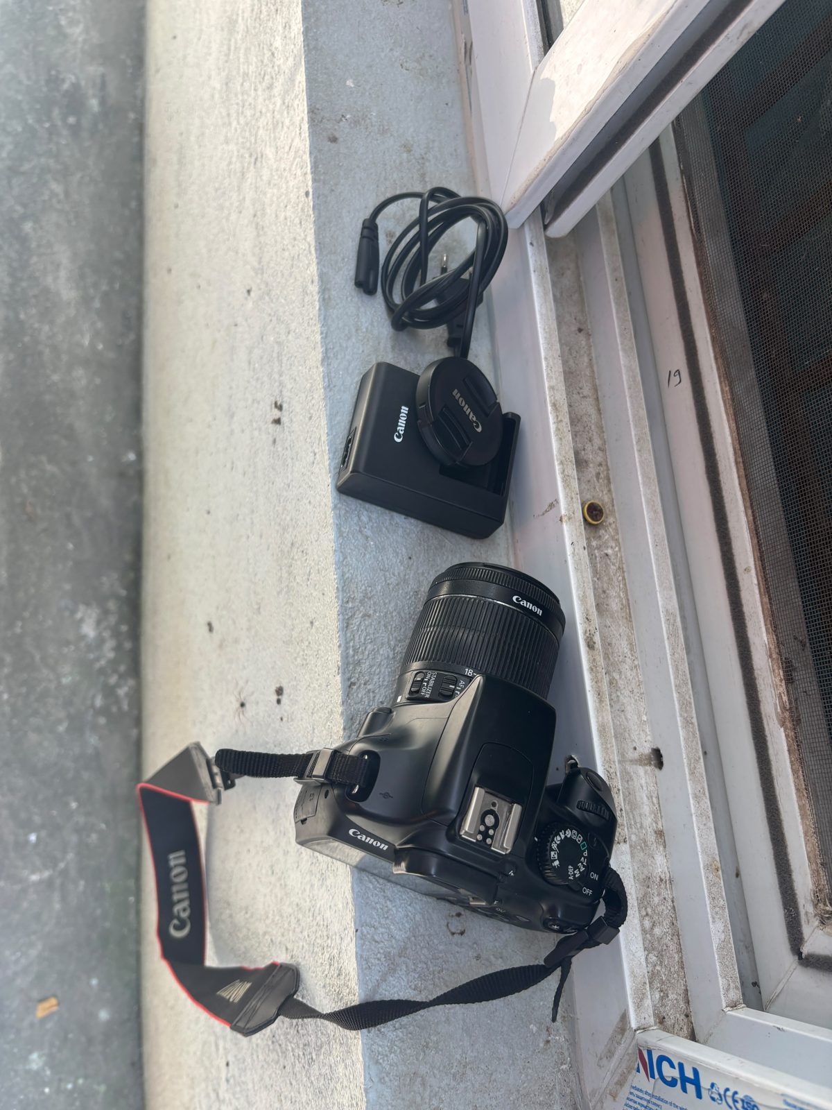 Canon DSLR Camera with 18-55mm Zoom Lens