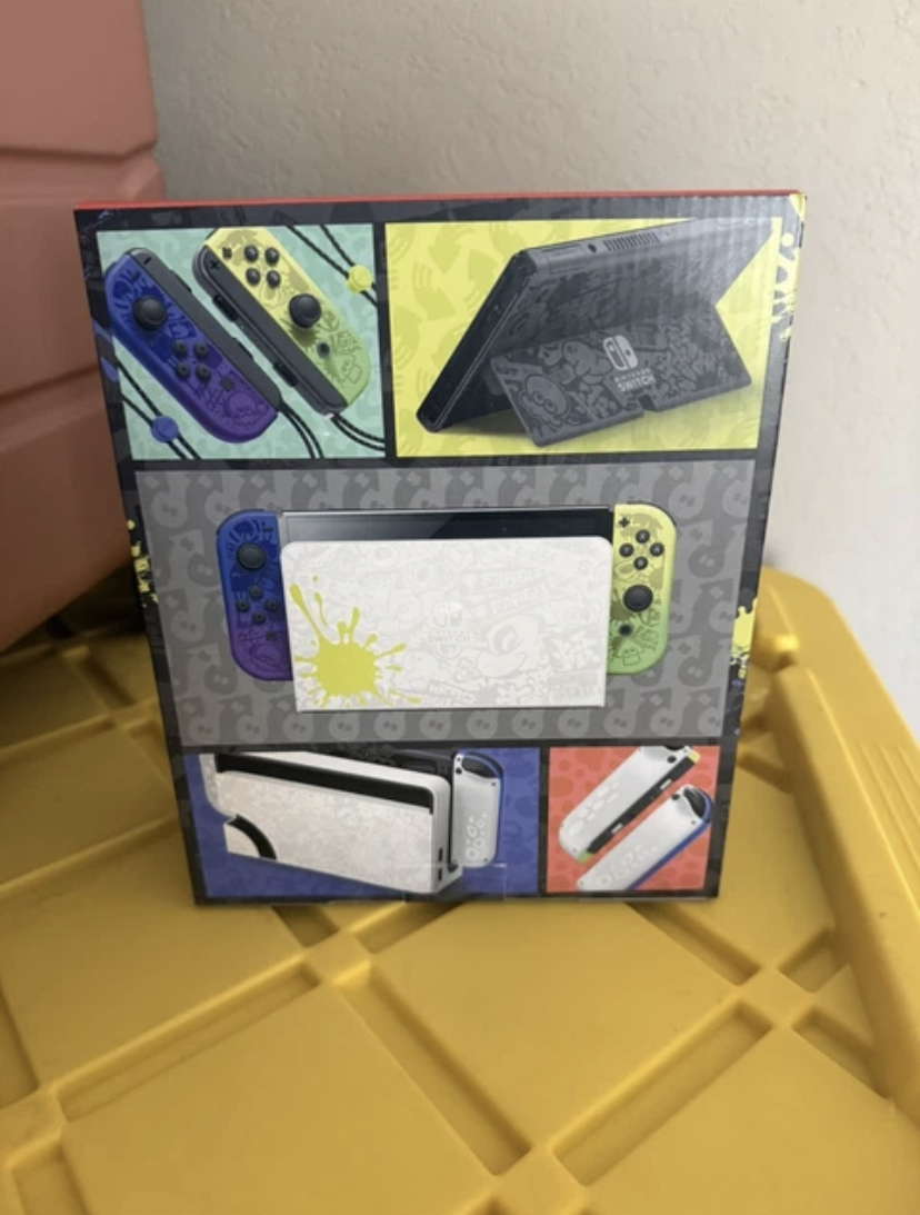 Authentic Nintendo Switch - OLED Splatoon 3 Special Edition.