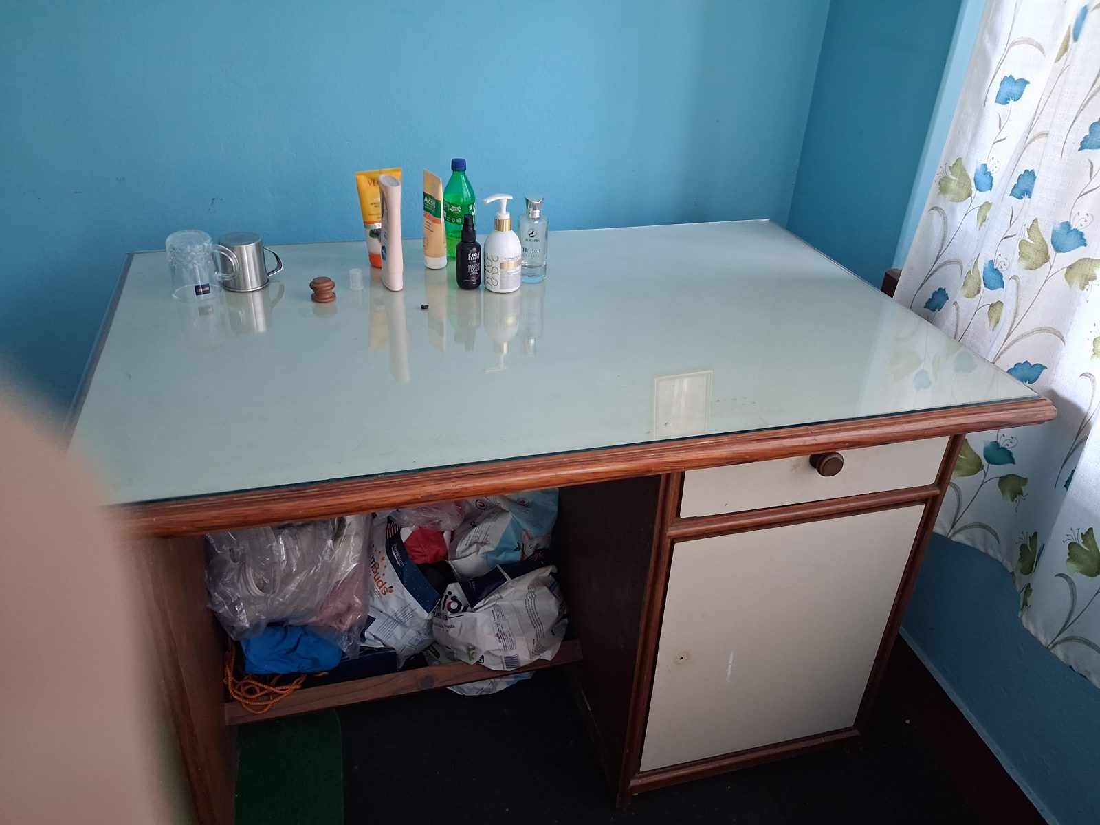 Spacious Wooden Office Desk with Glass Top