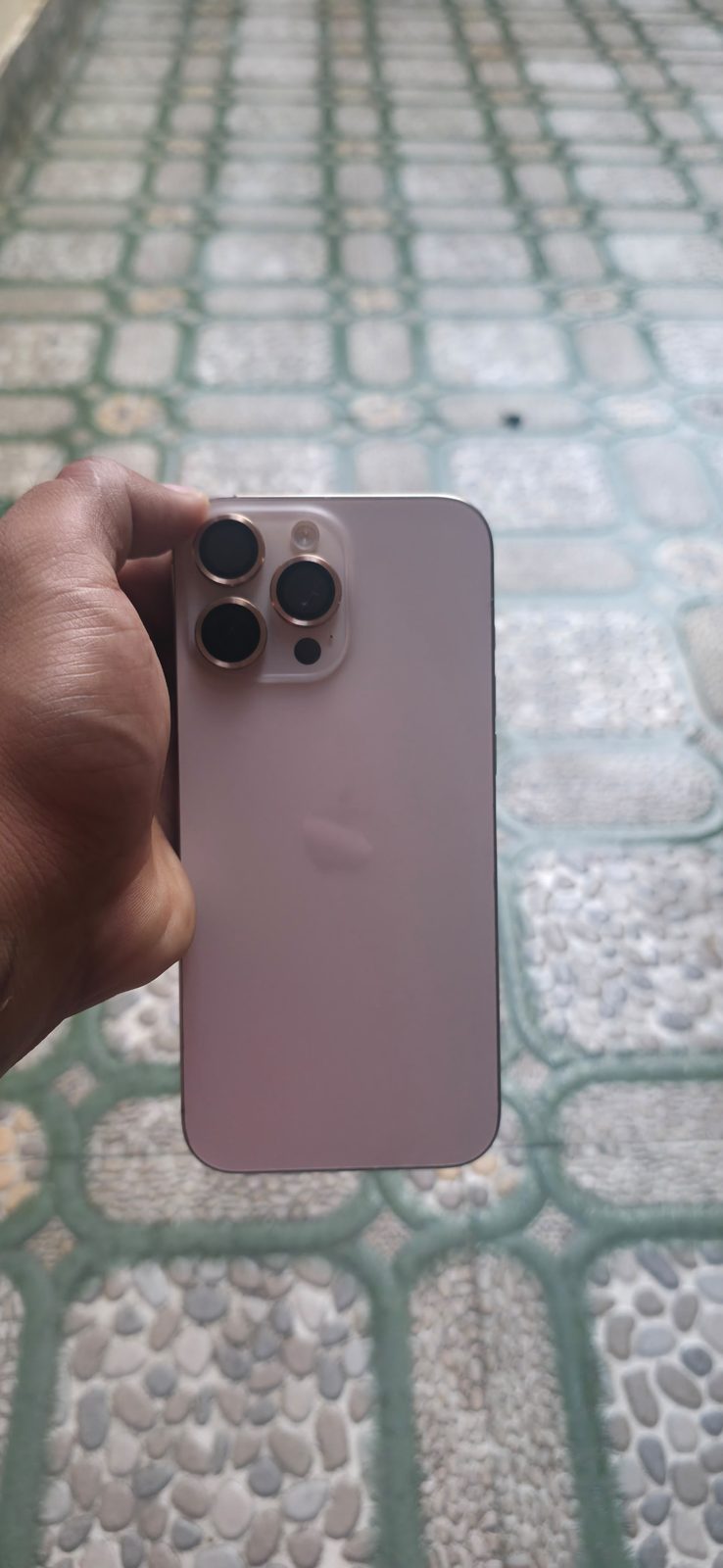 I phone 16 pro max