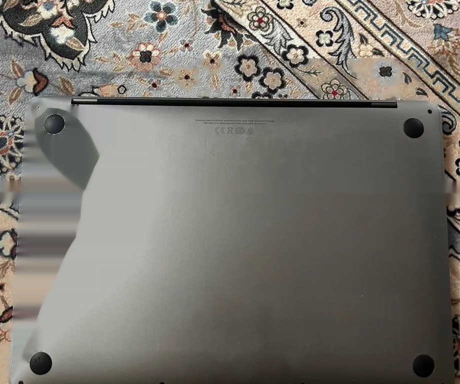 Macbook Pro M2 2022 8/256 Like Brand New